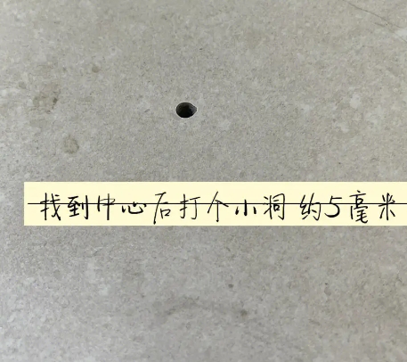 洞头瓷砖空鼓维修公司专业解答在瓷砖铺贴过程中，如果砂料搅拌不均匀，将会带来以下问题